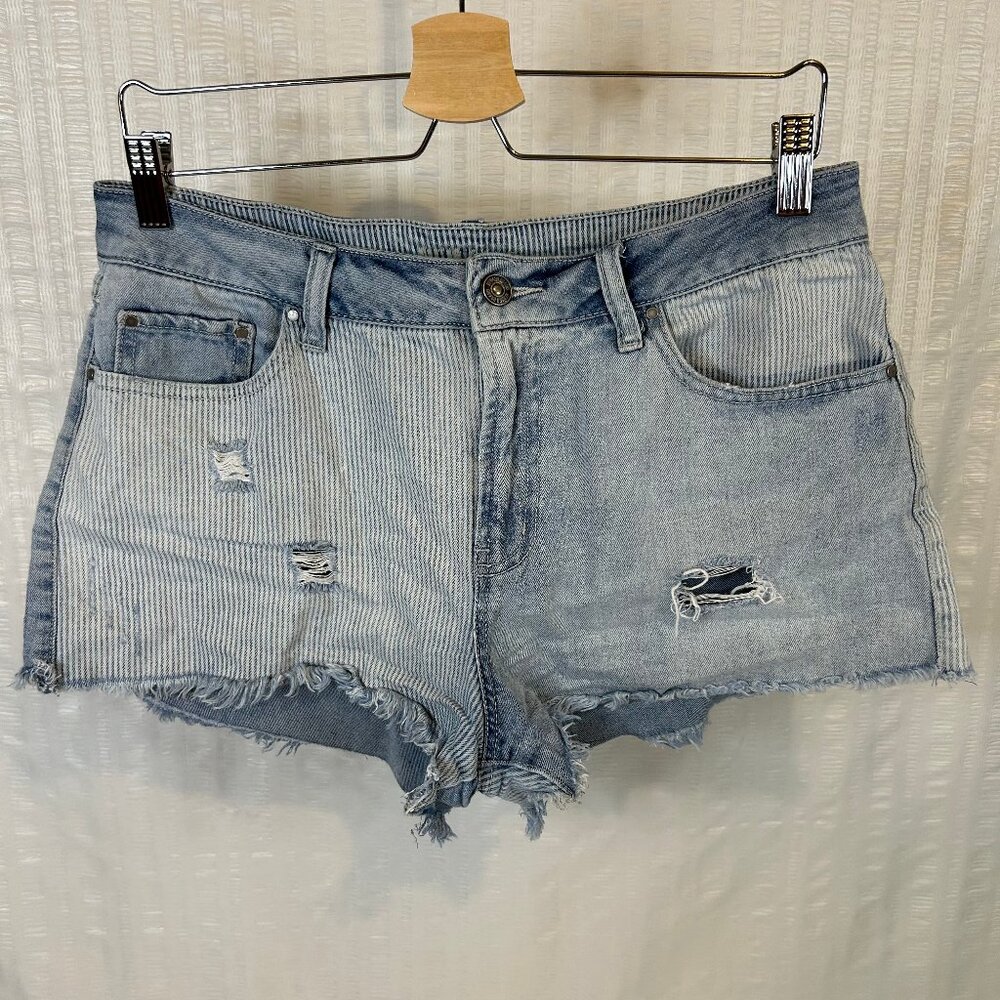 #bemore Rewash Womens Sz 11/30 Distressed Jean Shorts